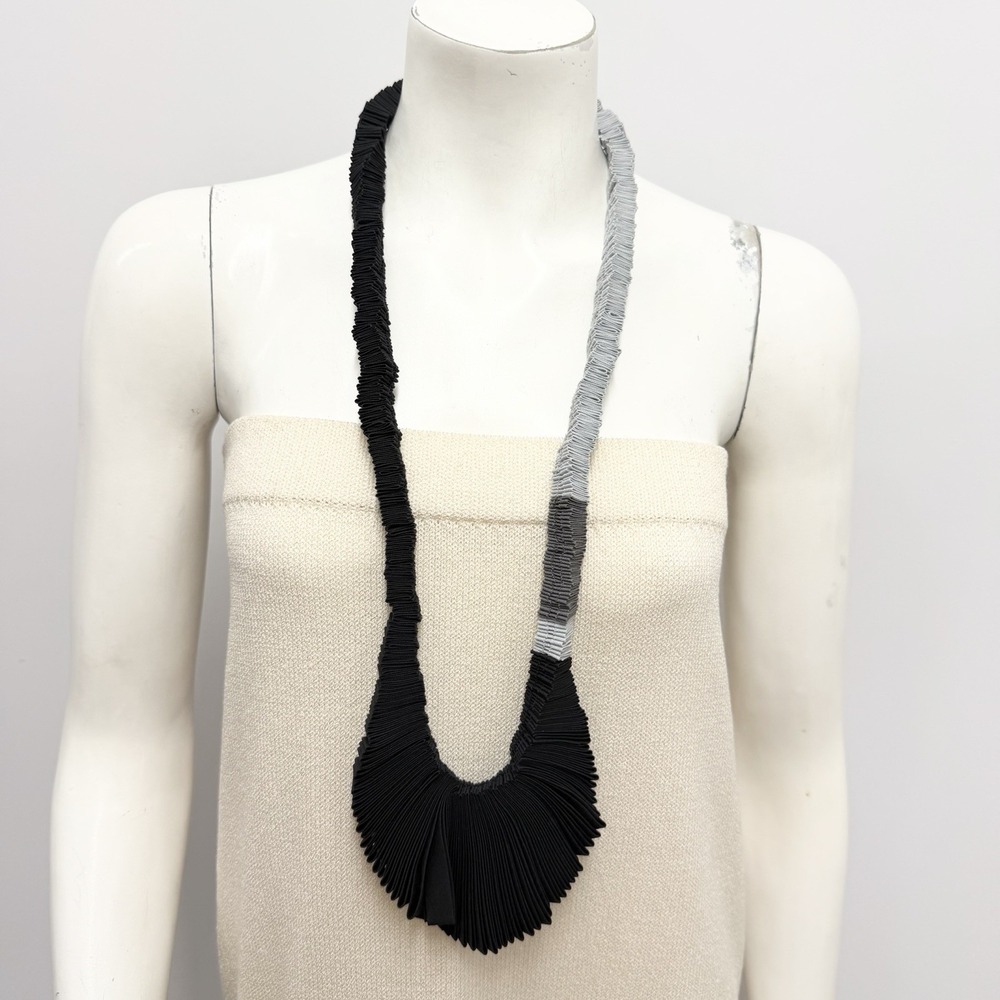 Maria Sol Marisco Textile Fabric Pleated Art Necklace 2 Tone Gray & Black ARTSY